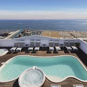 https://nautico.emilia-romagnahotels.net